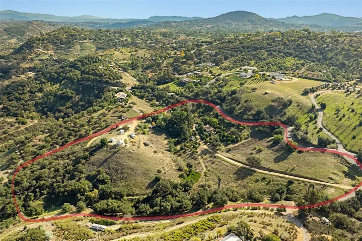 10622 W Lilac Road, Valley Center, California 92082