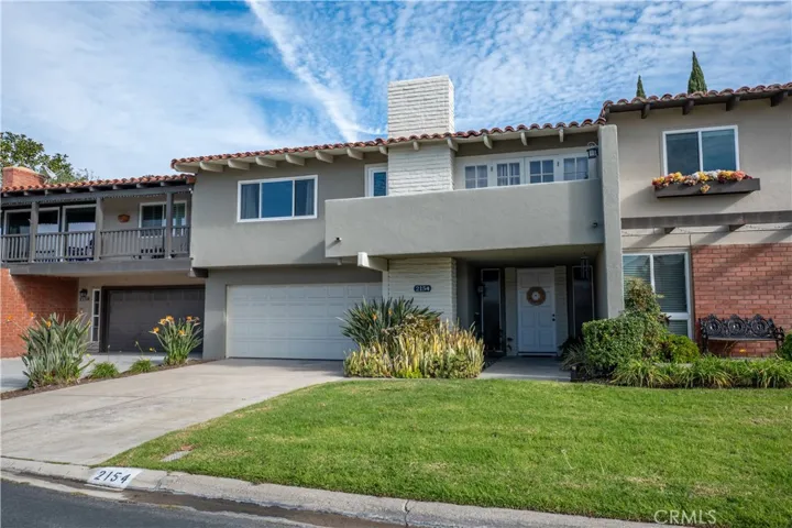 2154 Vista Entrada, Newport Beach, California 92660