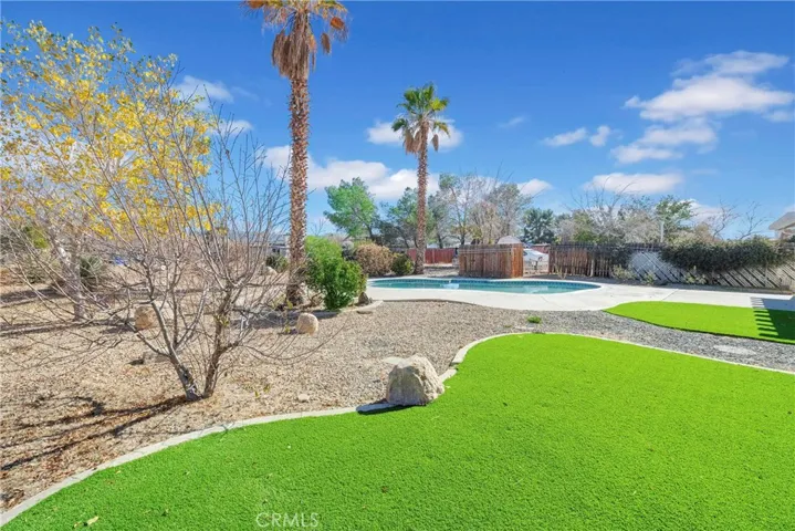 13561 Coachella Road, Apple Valley, California 92308