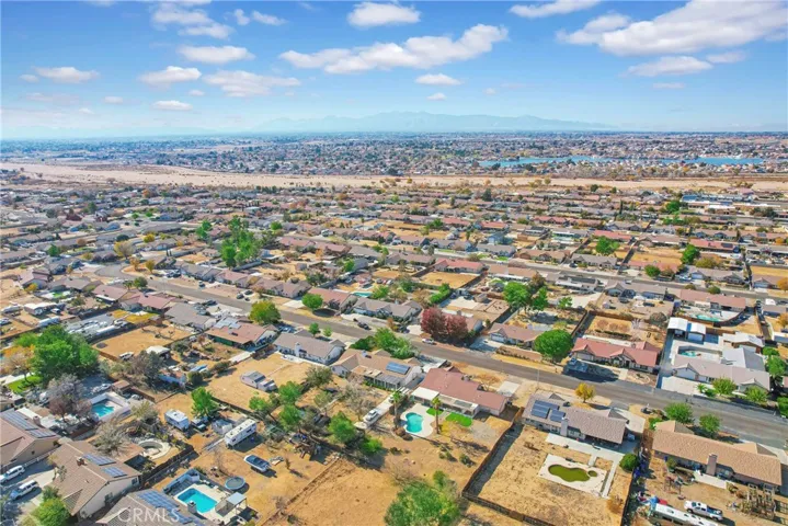 13561 Coachella Road, Apple Valley, California 92308