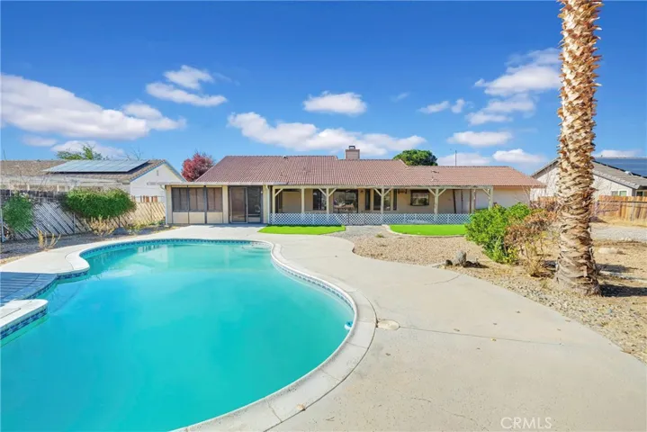 13561 Coachella Road, Apple Valley, California 92308