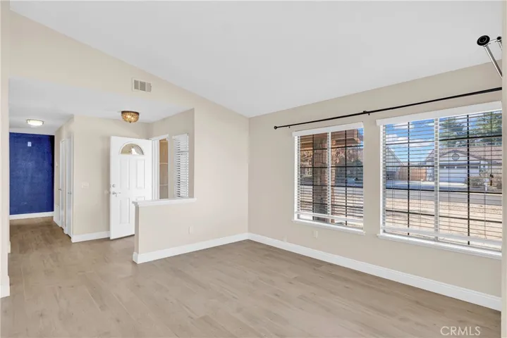 13561 Coachella Road, Apple Valley, California 92308