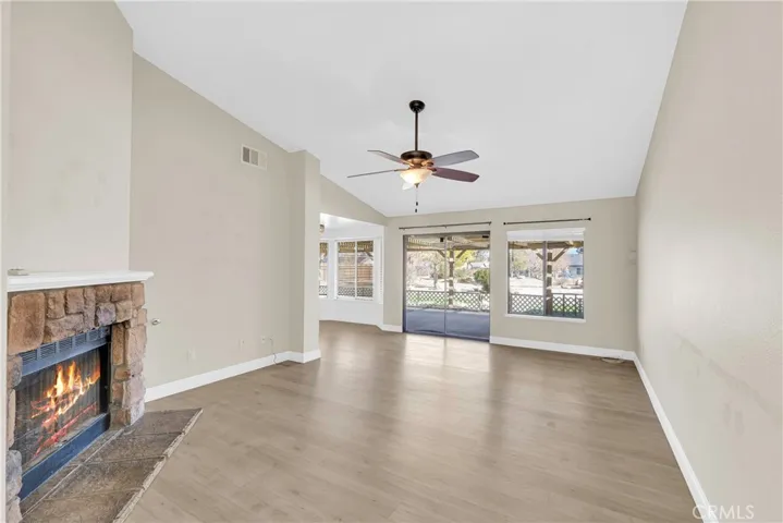 13561 Coachella Road, Apple Valley, California 92308