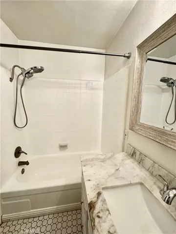 3050 S Bristol Street 12a, Santa Ana, California 92704