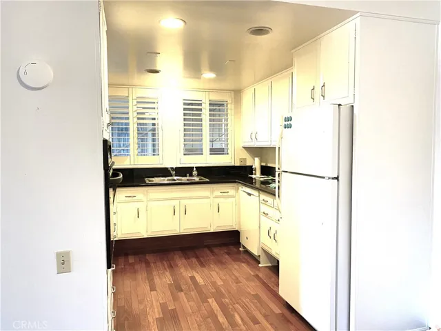 1860 Mckinney Way M15-21e, Seal Beach, California 90740