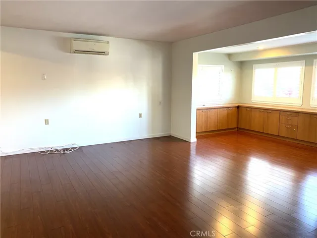 1860 Mckinney Way M15-21e, Seal Beach, California 90740