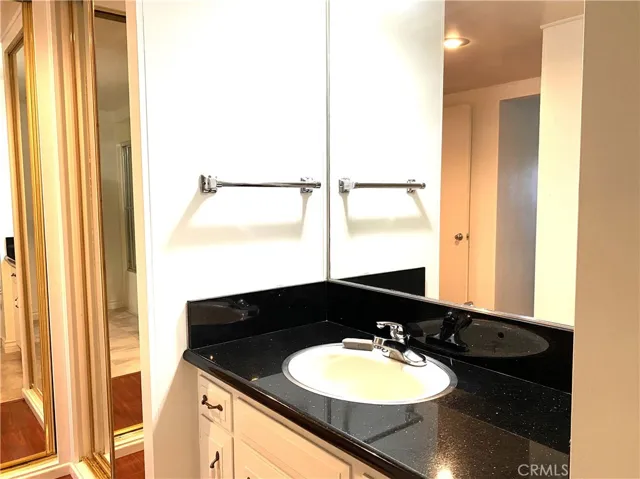 1860 Mckinney Way M15-21e, Seal Beach, California 90740