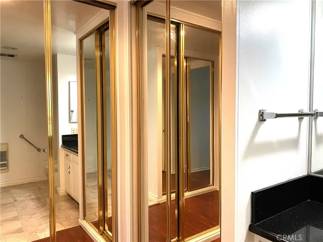 1860 Mckinney Way M15-21e, Seal Beach, California 90740