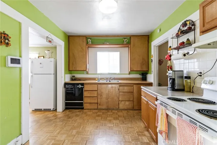 209 N M Street, Madera, California 93637
