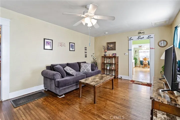 209 N M Street, Madera, California 93637