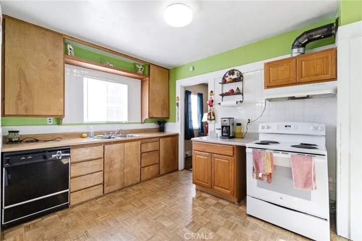 209 N M Street, Madera, California 93637
