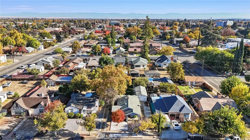 209 N M Street, Madera, California 93637
