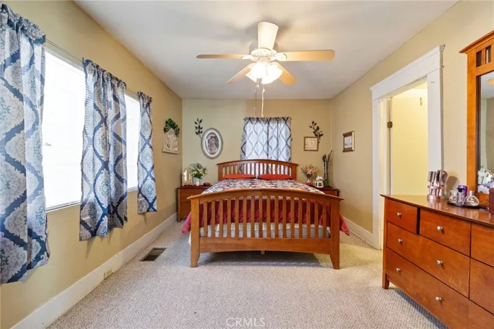 209 N M Street, Madera, California 93637