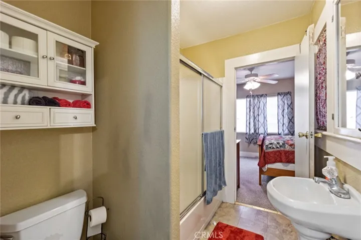 209 N M Street, Madera, California 93637