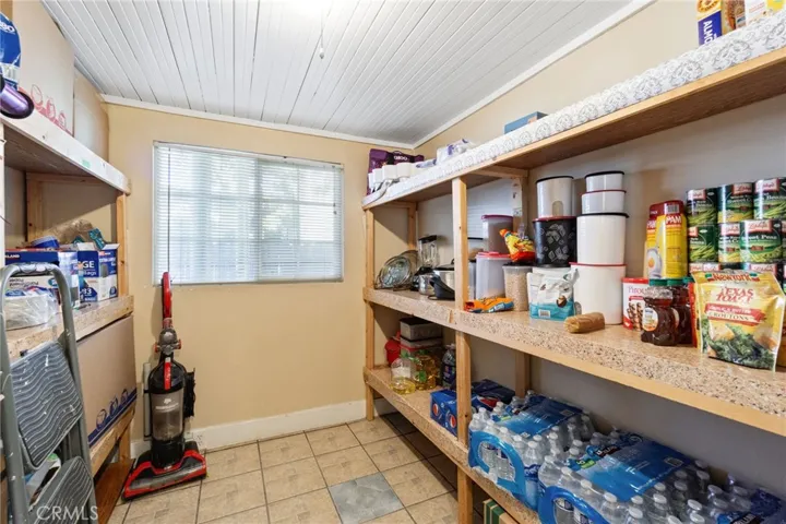 209 N M Street, Madera, California 93637