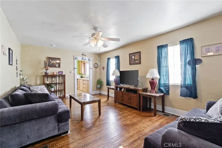 209 N M Street, Madera, California 93637