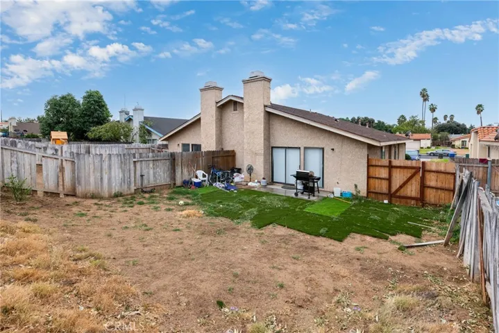 3515 Albany Street, Riverside, California 92503