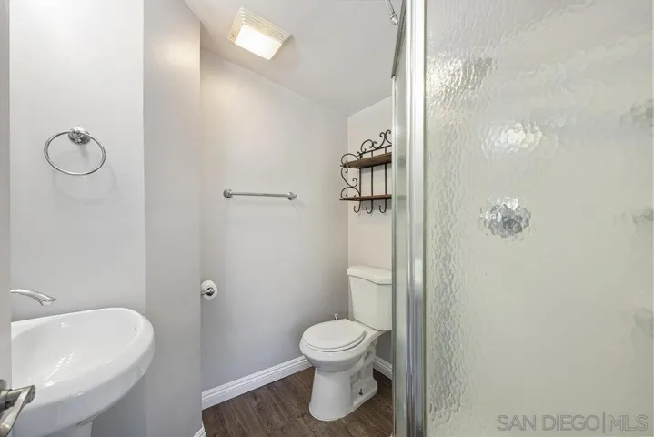9535 Lakeview Dr., La Mesa, California 91942