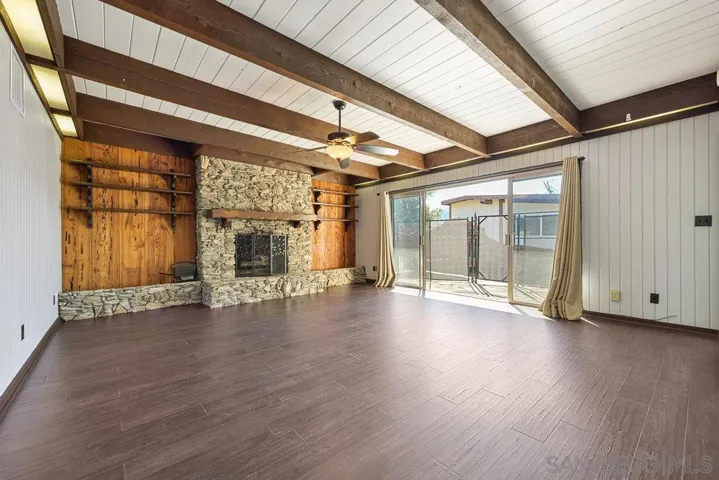 9535 Lakeview Dr., La Mesa, California 91942