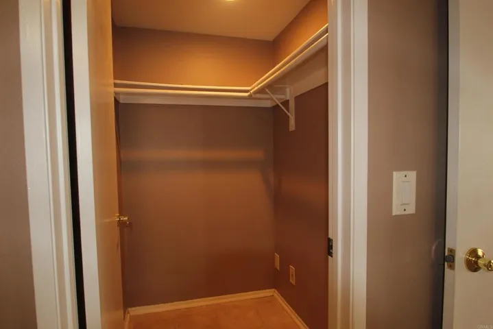Walk-in Closet