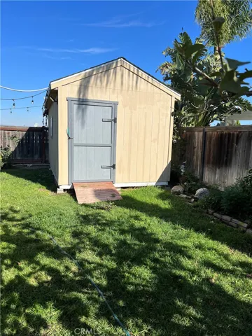 1211 Kingsdale Drive, Corona, California 92878