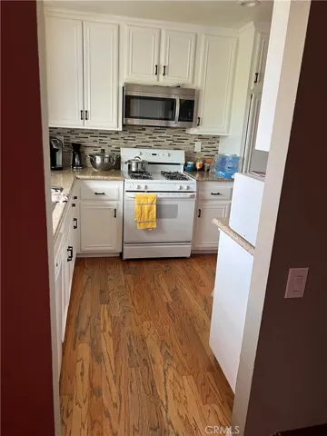 1211 Kingsdale Drive, Corona, California 92878