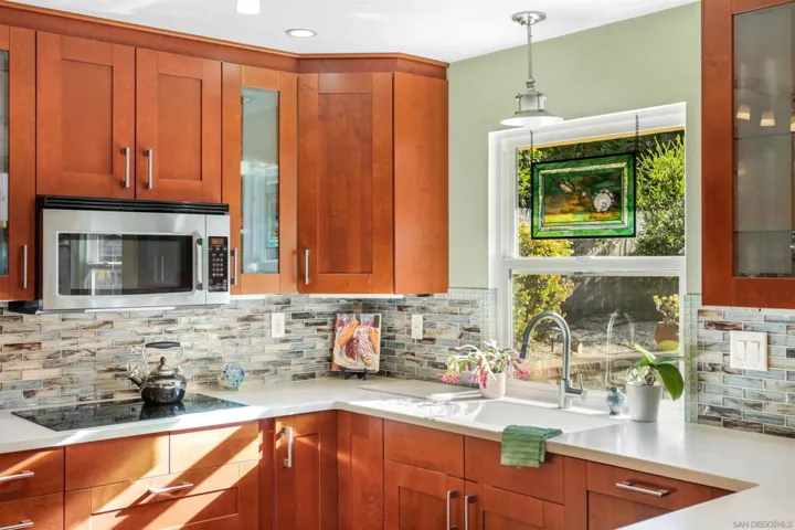 2933 Segovia Way, Carlsbad, California 92009