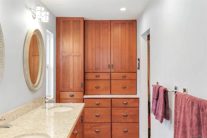 2933 Segovia Way, Carlsbad, California 92009