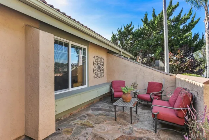 2933 Segovia Way, Carlsbad, California 92009