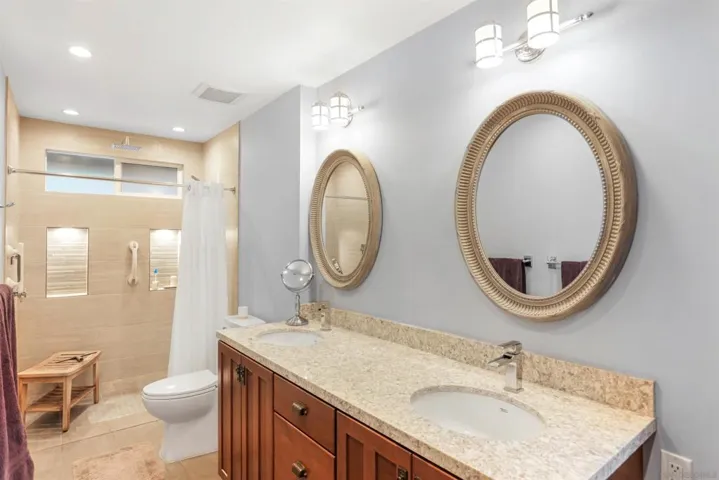 2933 Segovia Way, Carlsbad, California 92009