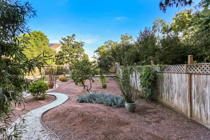 2933 Segovia Way, Carlsbad, California 92009