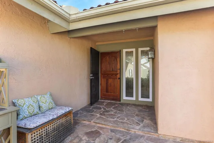 2933 Segovia Way, Carlsbad, California 92009