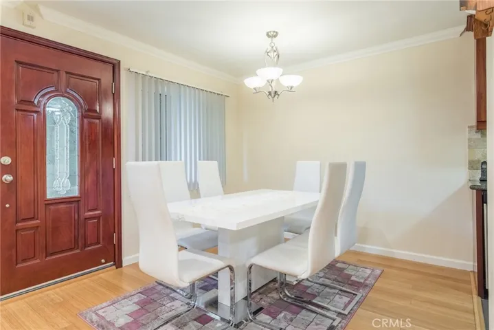 3220 Altura Avenue 232, Glendale, California 91204