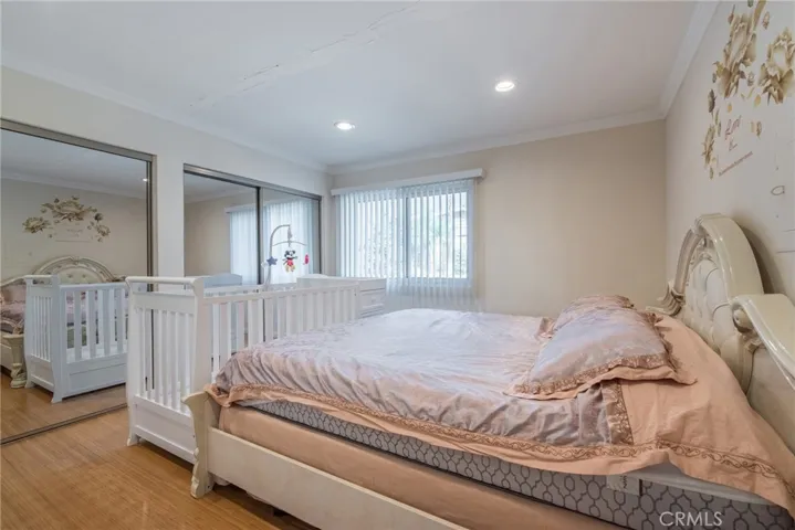 3220 Altura Avenue 232, Glendale, California 91204
