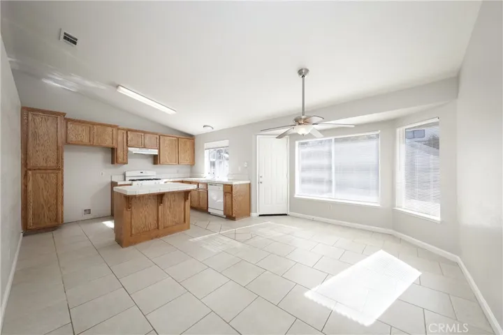 20420 Dawn Avenue, Tehachapi, California 93561