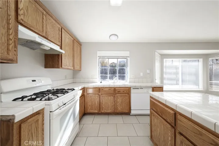 20420 Dawn Avenue, Tehachapi, California 93561