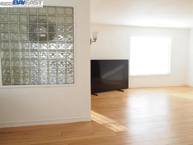 6529 Claremont Ave, Richmond, California 94805