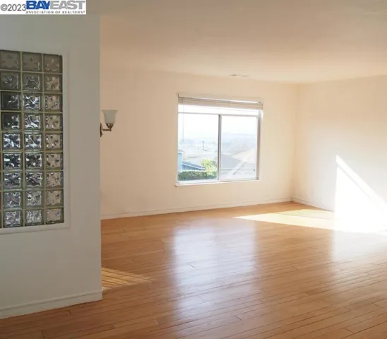 6529 Claremont Ave, Richmond, California 94805