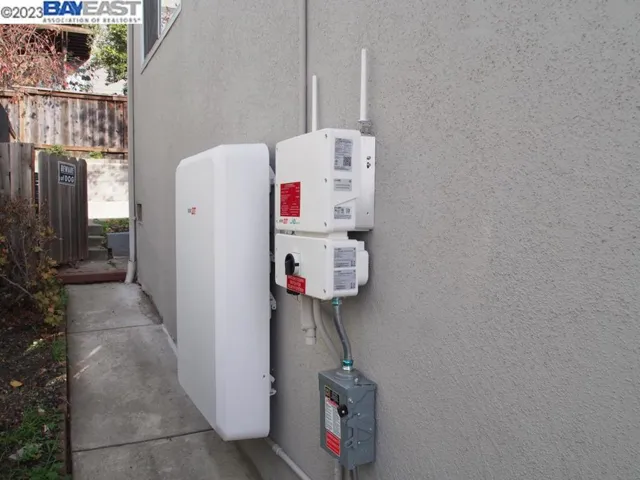 6529 Claremont Ave, Richmond, California 94805