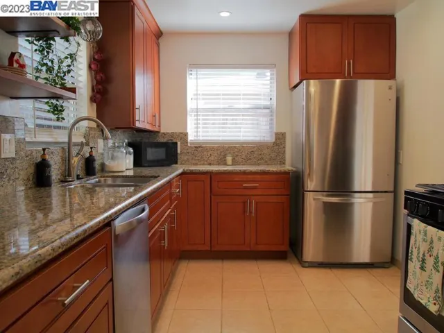 6529 Claremont Ave, Richmond, California 94805