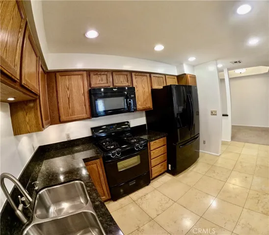 5420 Sylmar Avenue 213, Sherman Oaks, California 91401