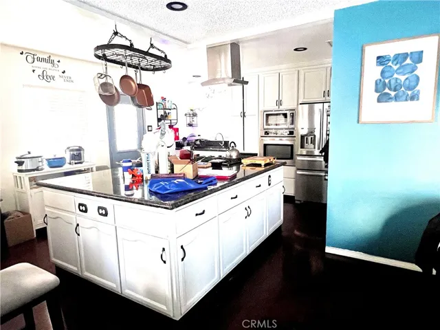 16107 S Bradfield Avenue, Compton, California 90221