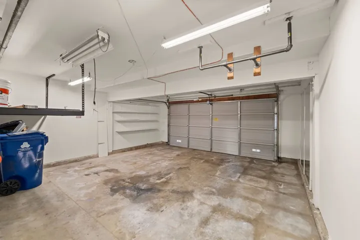 10500 Sunland Boulevard 7, Sunland, California 91040