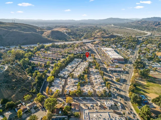 10500 Sunland Boulevard 7, Sunland, California 91040