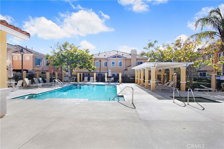 4194 Alicia Way Unit A, Simi Valley, California 93063