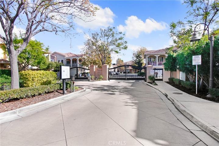 4194 Alicia Way Unit A, Simi Valley, California 93063