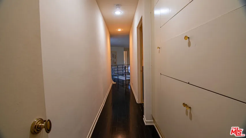1417 Bluebird Avenue, Los Angeles, California 90069