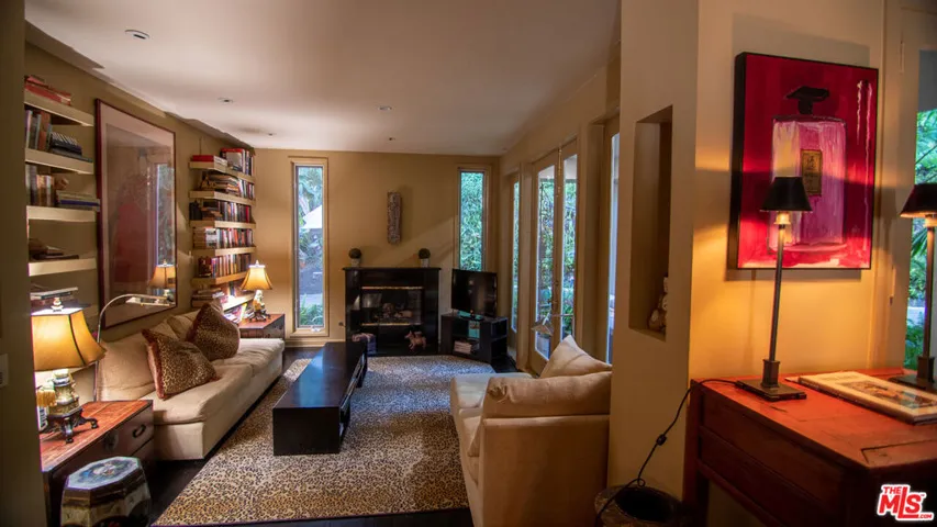 1417 Bluebird Avenue, Los Angeles, California 90069