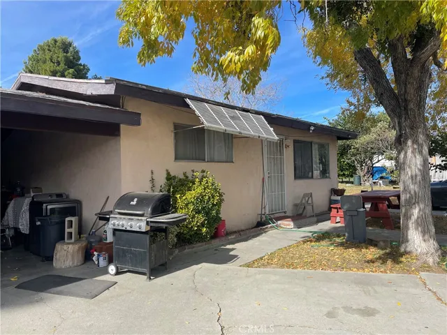 2 BEDROOM UNIT
