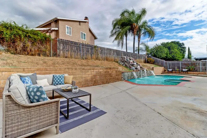 9669 Derald Road, Santee, California 92071